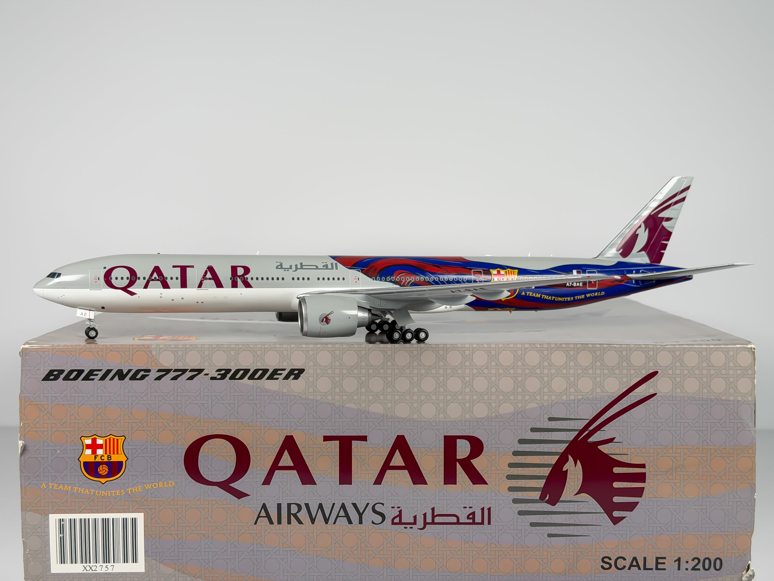 Qatar Airways Boeing 777-300ER 1:200 JC Wings A7-BAE (XX2757)