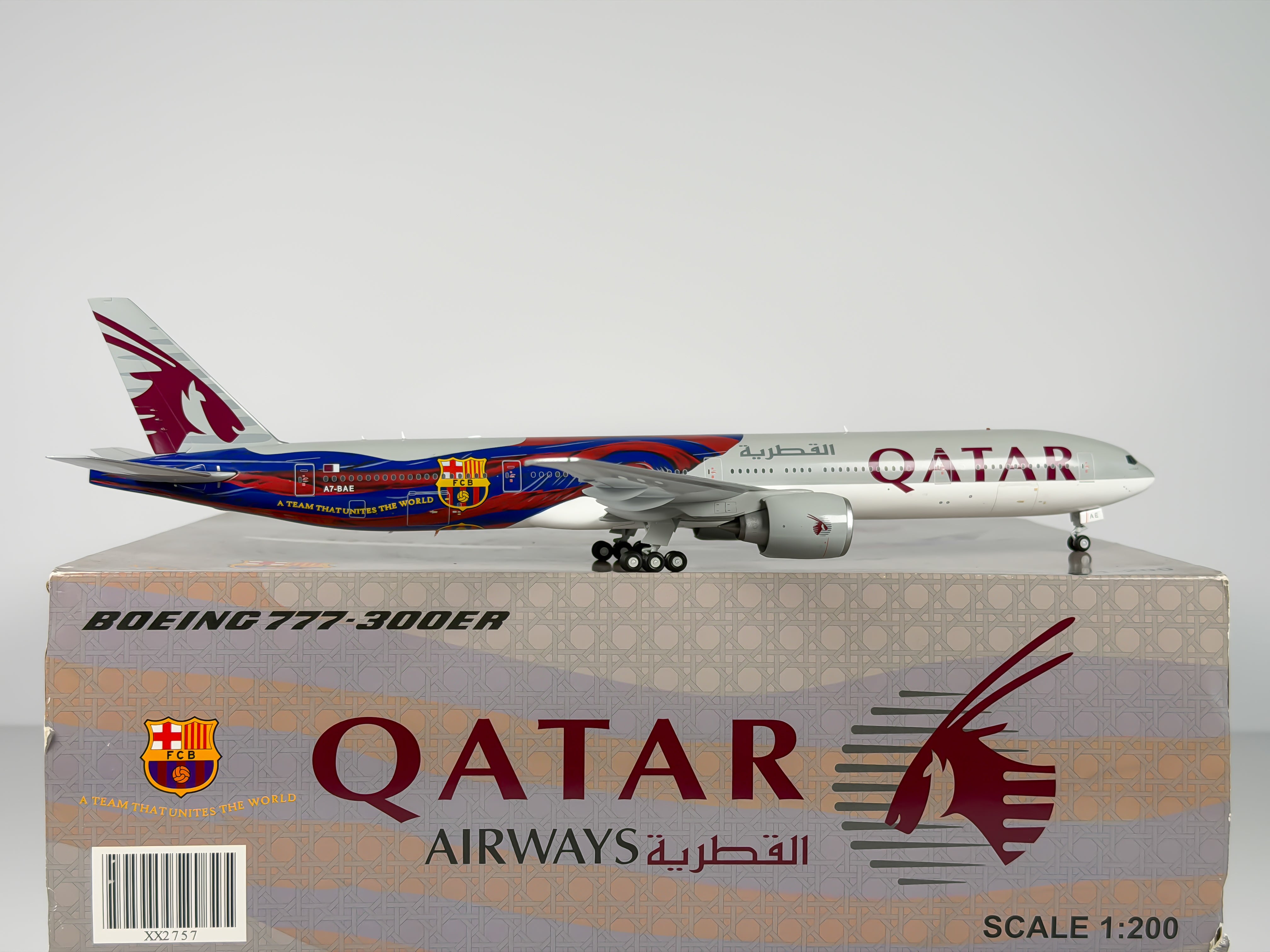 Qatar Airways Boeing 777-300ER 1:200 JC Wings A7-BAE (XX2757)