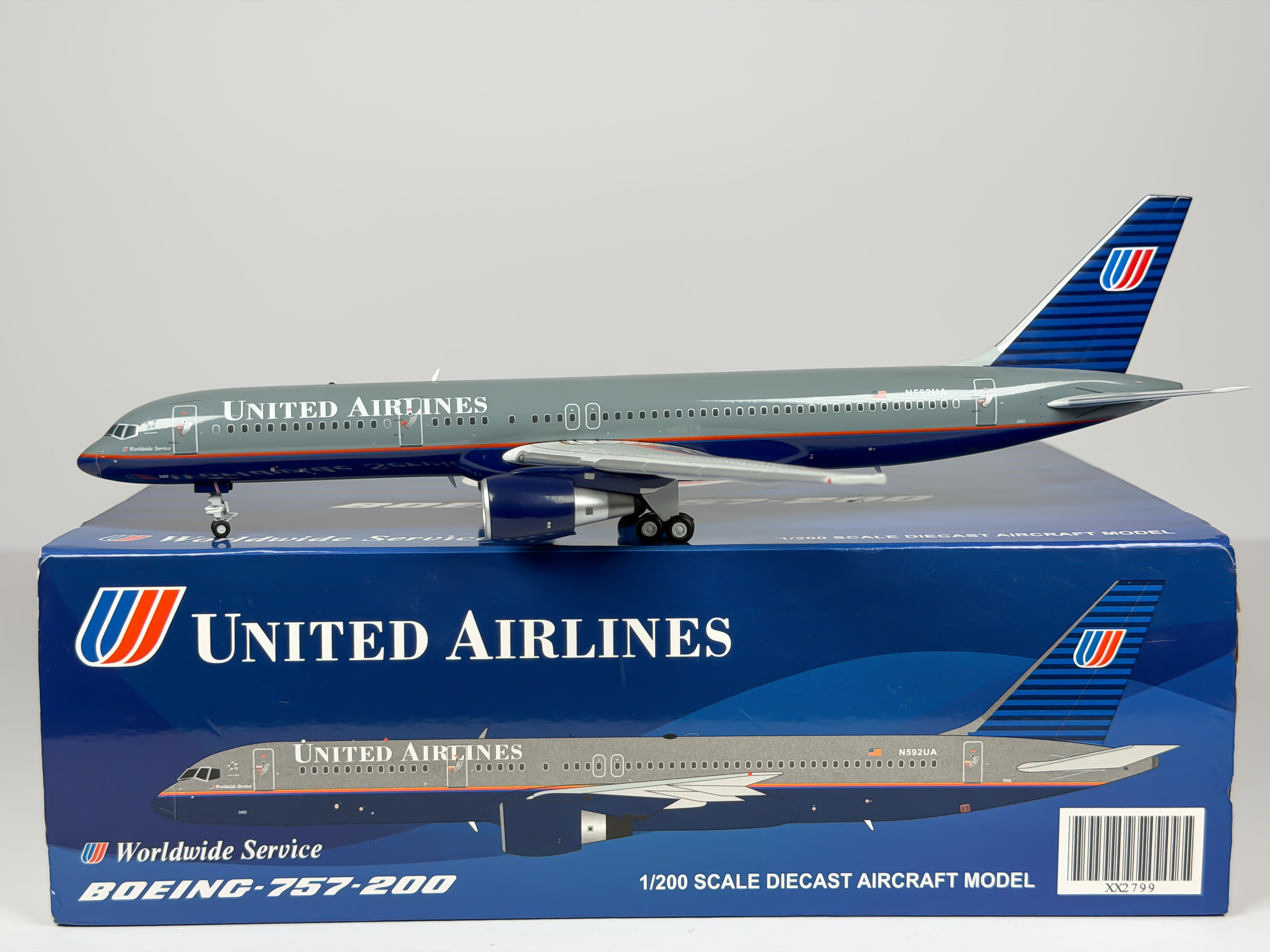 United Airlines Boeing 757-200 1:200 JC Wings N592UA (XX2799)