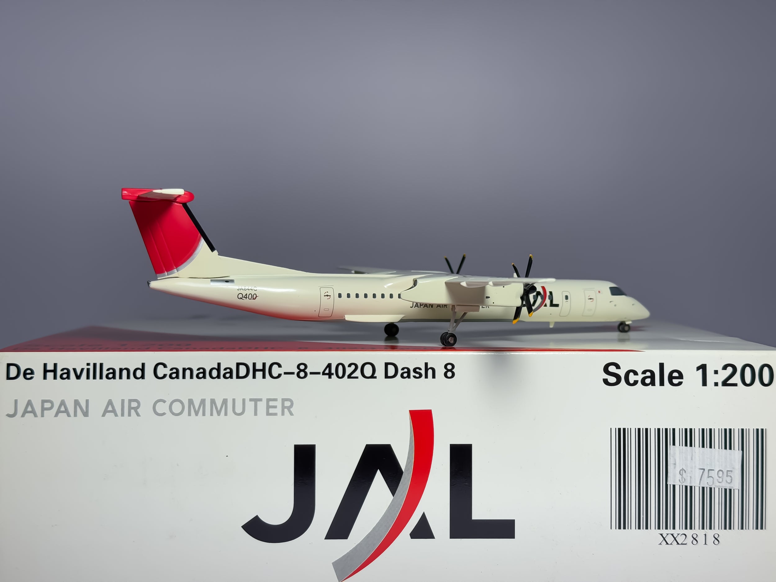 Japan Air Commuter (JAL) De Havilland Q400 1:200 JC Wings JA844C (XX2818)