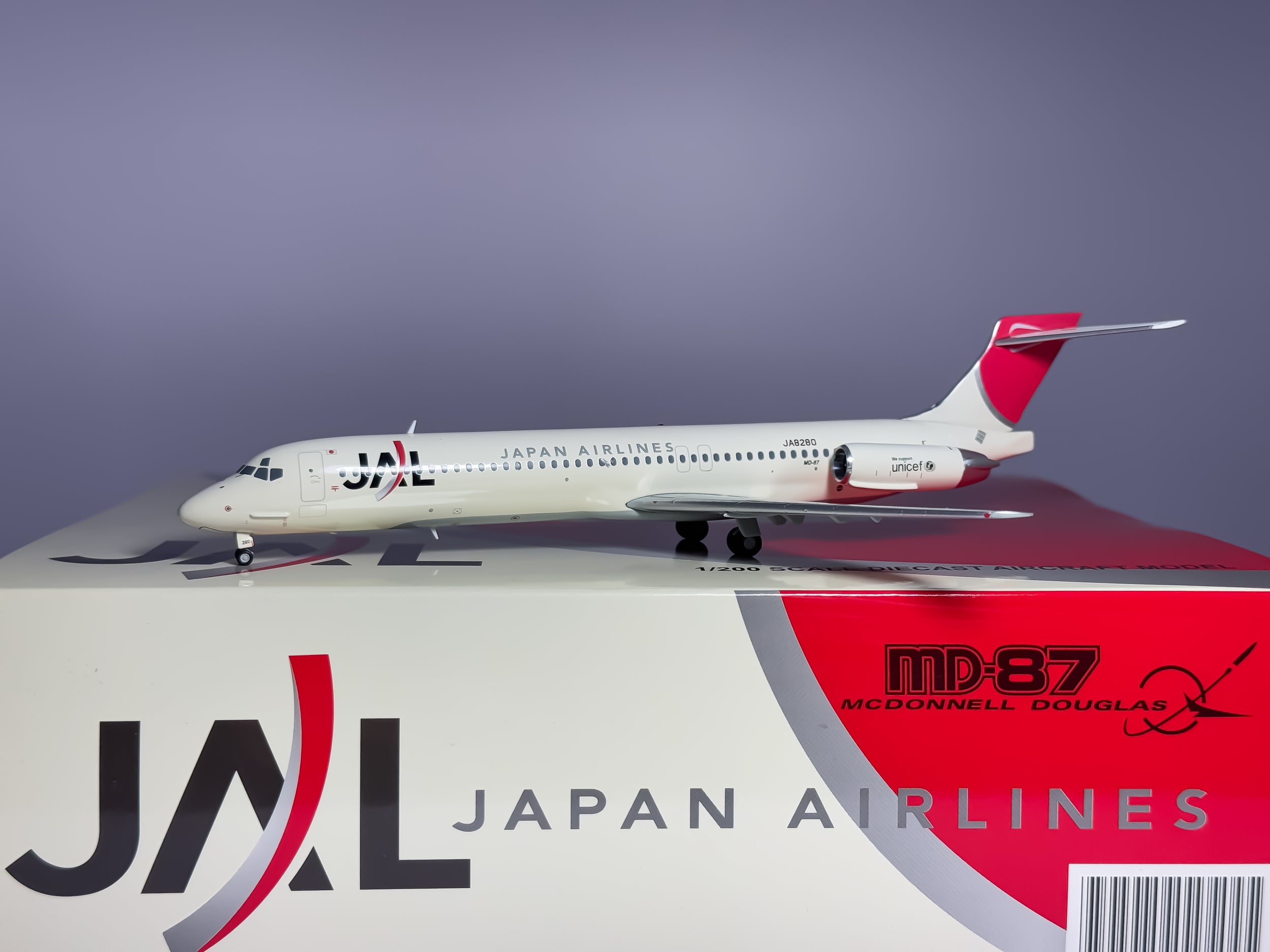 Japan Airlines (JAL) McDonnell Douglas MD-87 1:200 JC Wings JA8280 (XX2912)