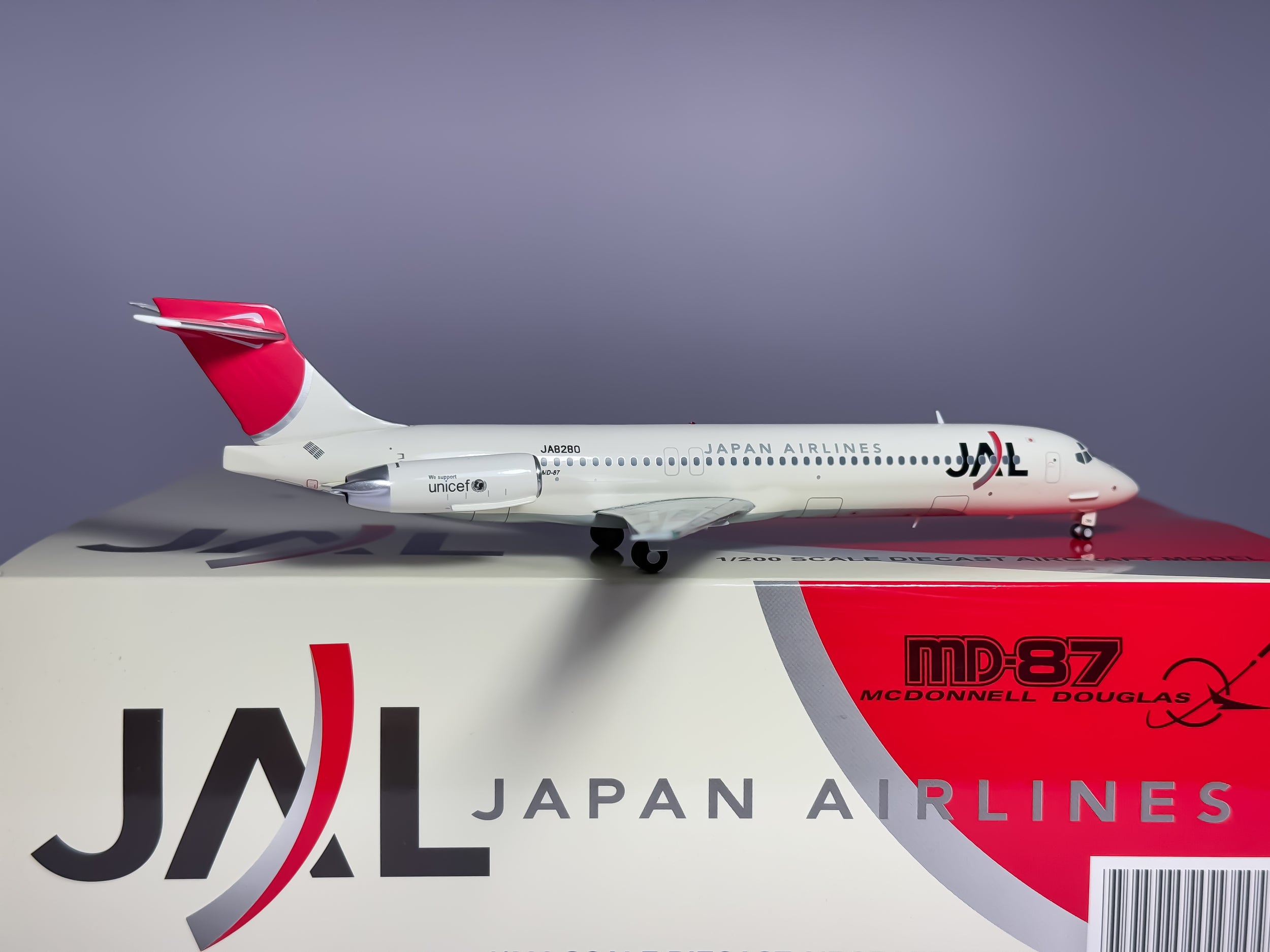 Japan Airlines (JAL) McDonnell Douglas MD-87 1:200 JC Wings JA8280 (XX2912)