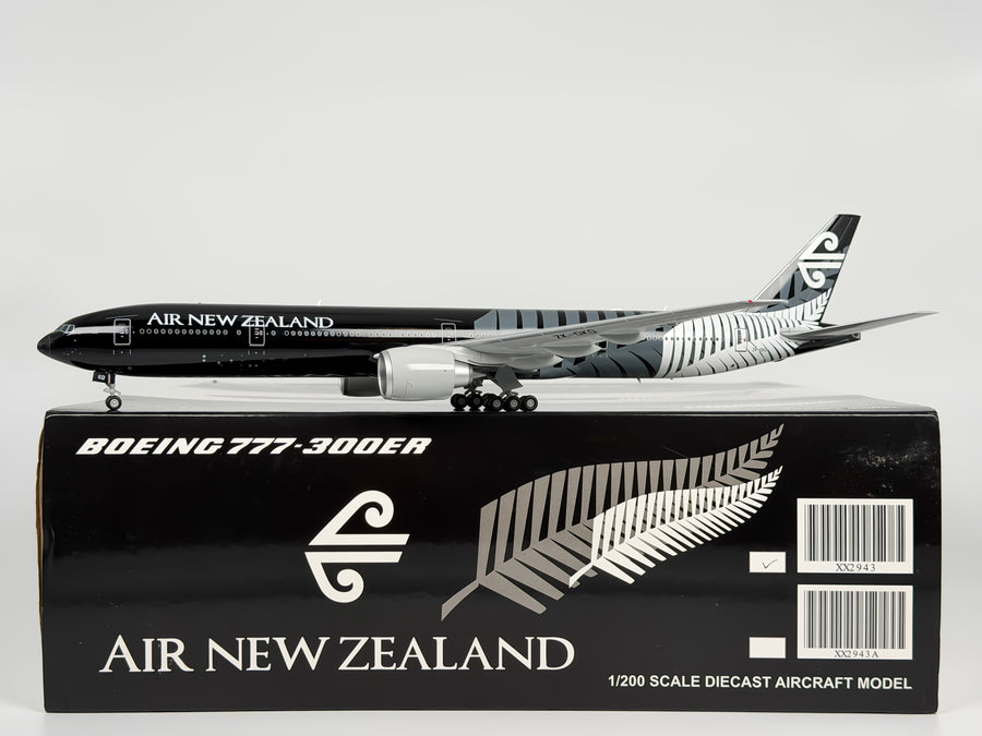 Air New Zealand Boeing 777-300ER 1:200 JC Wings ZK-OKQ (XX2943)