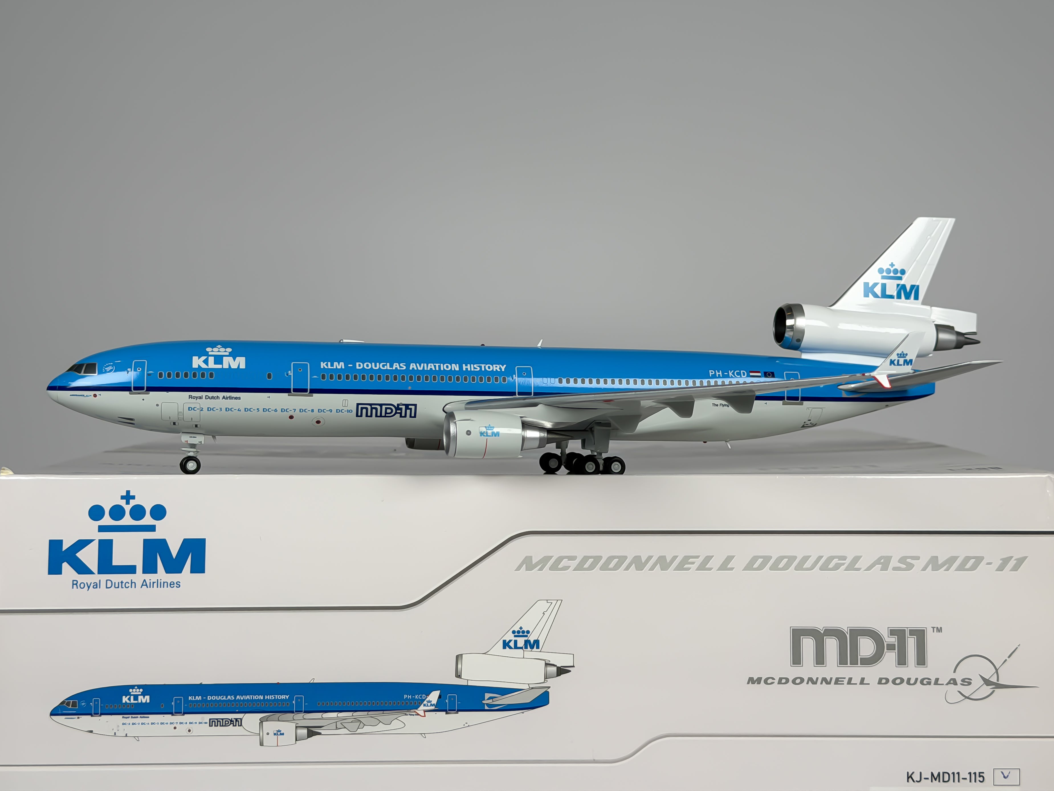 KLM Royal Dutch Airlines McDonnell Douglas MD-11 1:200 JC Wings PH-KCD (XX2968)