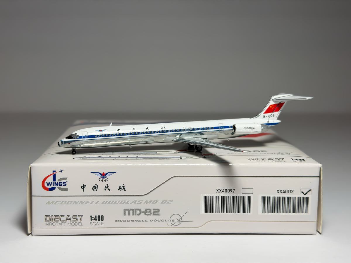 CAAC McDonnell Douglas MD-82 1:400 JC Wings B-2102 (XX40112)