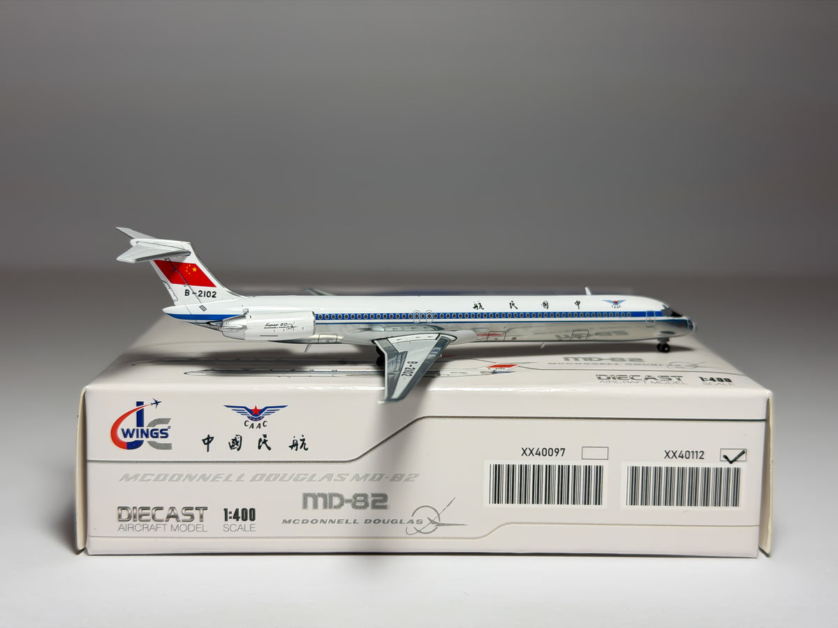 CAAC McDonnell Douglas MD-82 1:400 JC Wings B-2102 (XX40112)