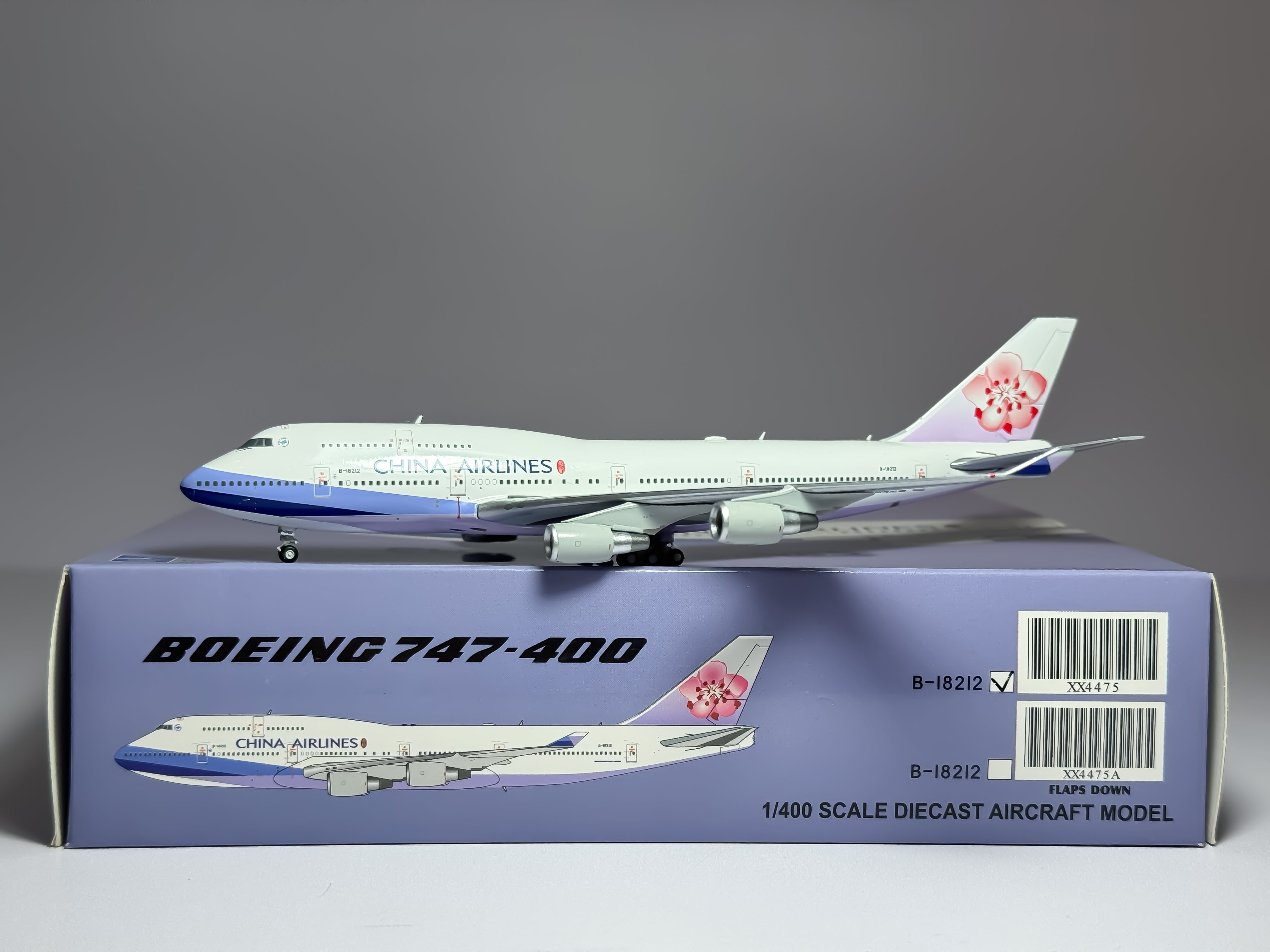 China Airlines Boeing 747-400 1:400 JC Wings B-18212 (XX4475)