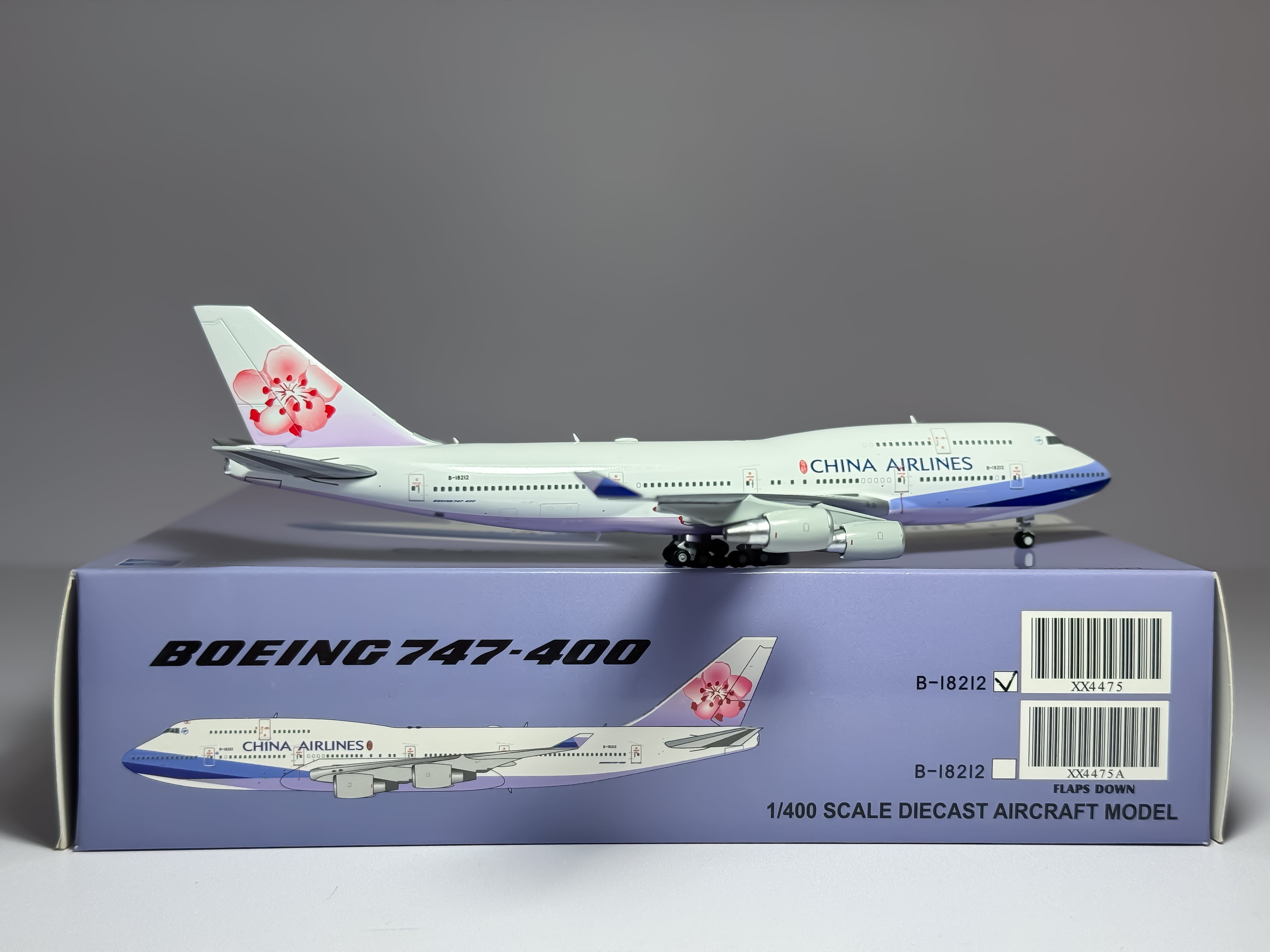 China Airlines Boeing 747-400 1:400 JC Wings B-18212 (XX4475)