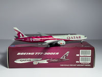 Qatar Airways Boeing 777-300ER 1:400 JC Wings A7-BEB (XX4489)