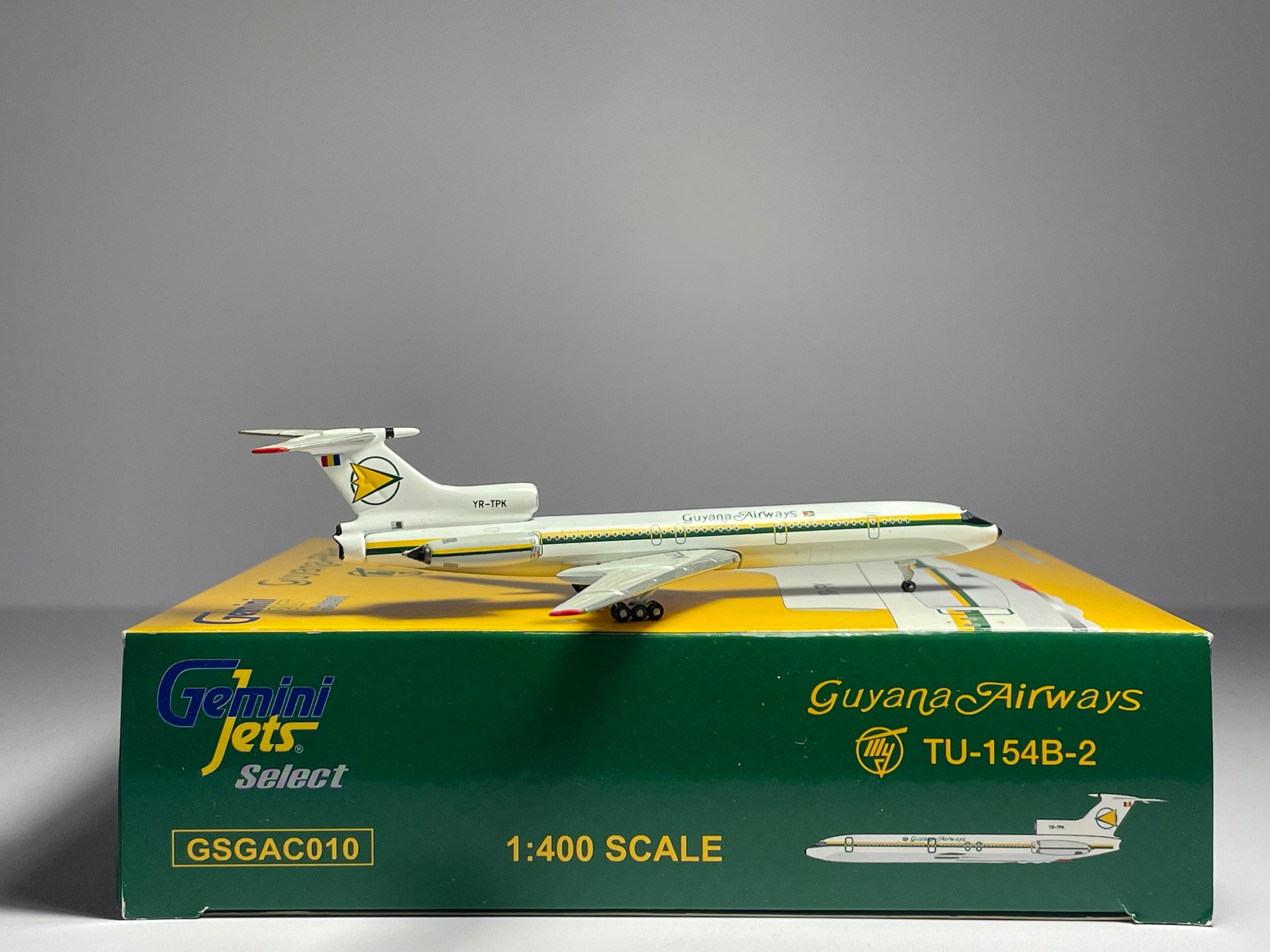 Gemini Jets 1:400 Guyana Airlines Tupolev TU-154B YR-TPK green/yellow cheatline GSGAC010