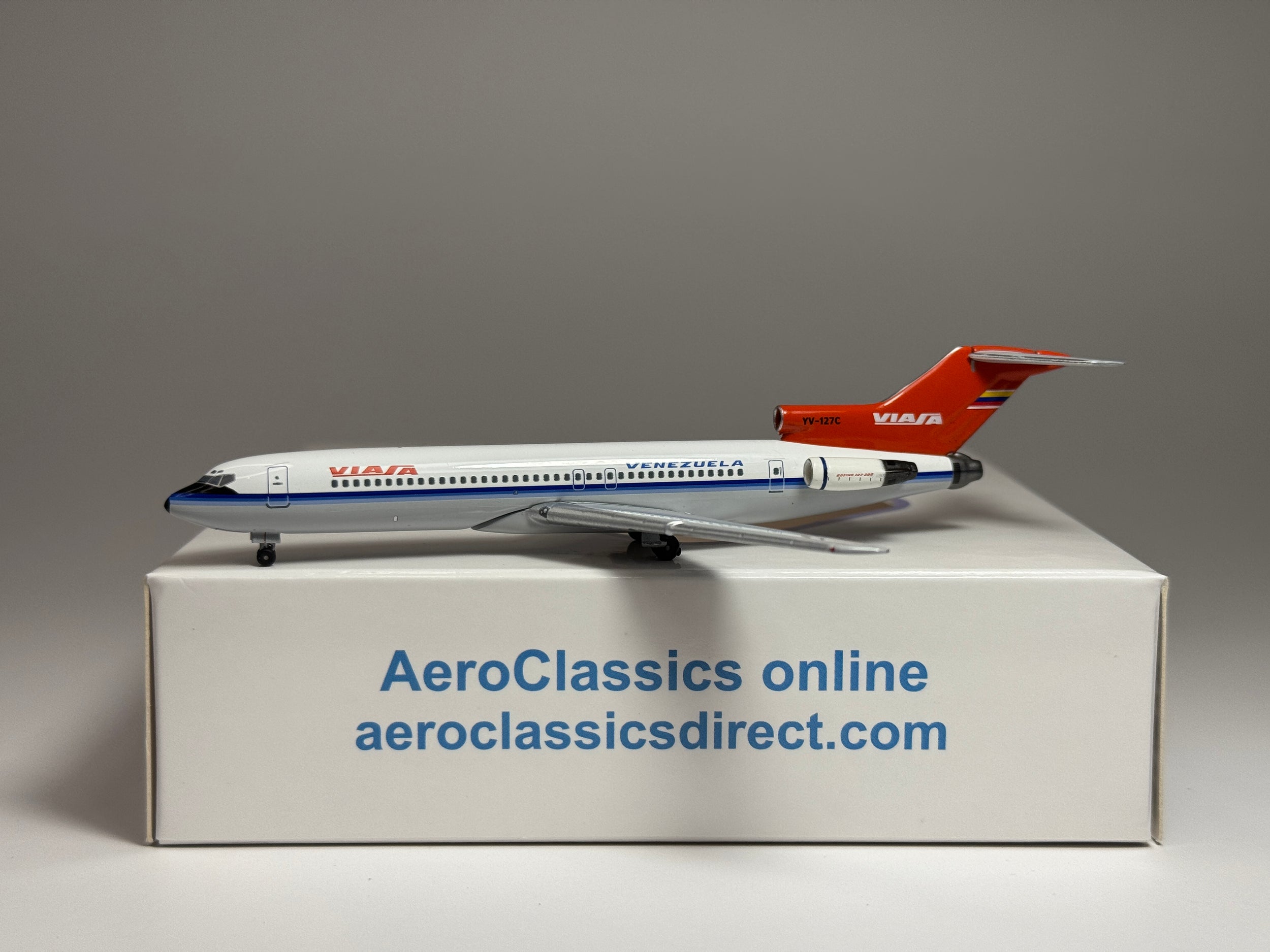 Aeroclassics 1:400 Viasa Venezuela Boeing 727-200 YV-127C AC411230