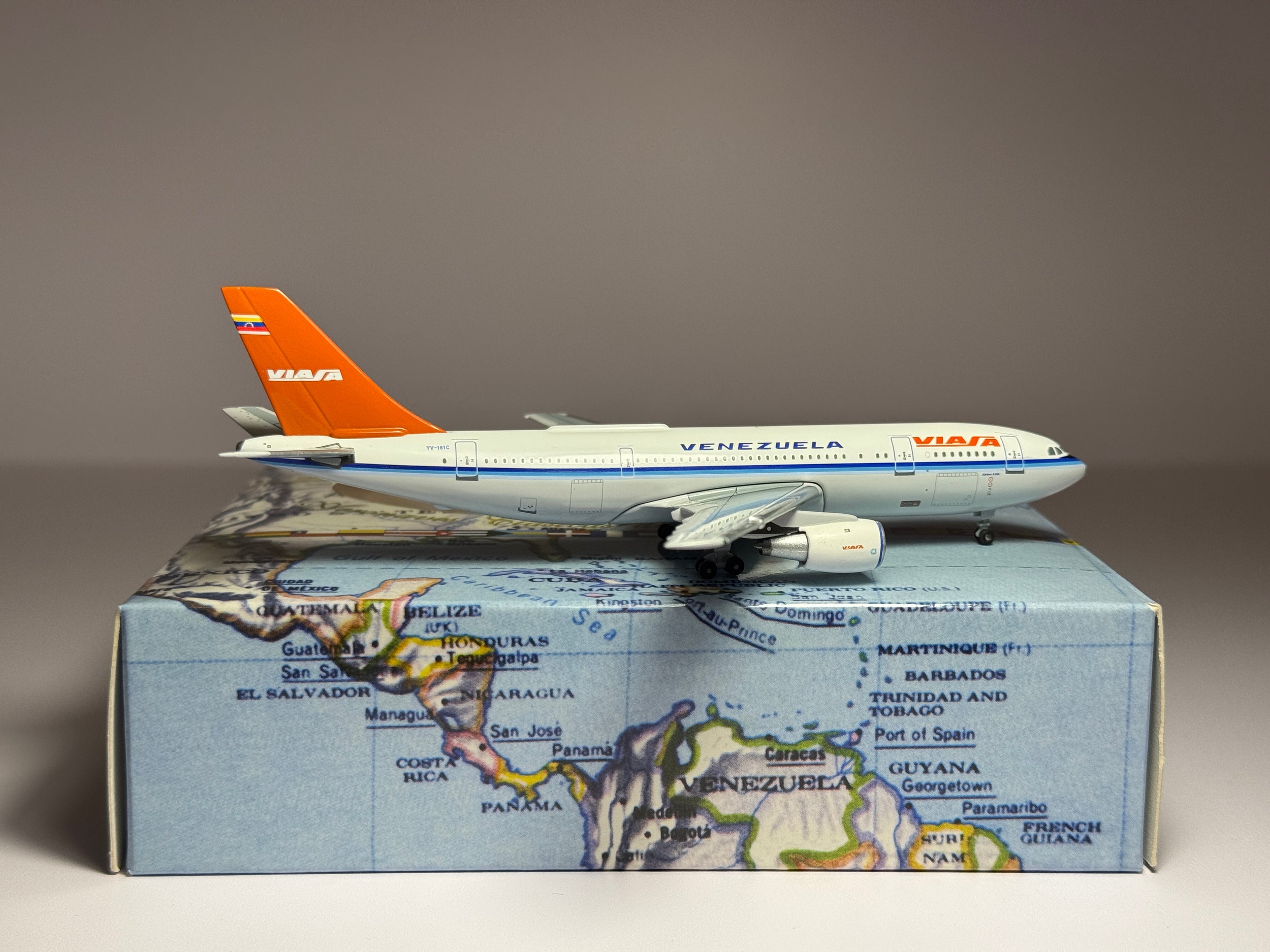 Aeroclassics 1:400 Viasa Venezuela Airbus A300 YV-161C ACYV161C
