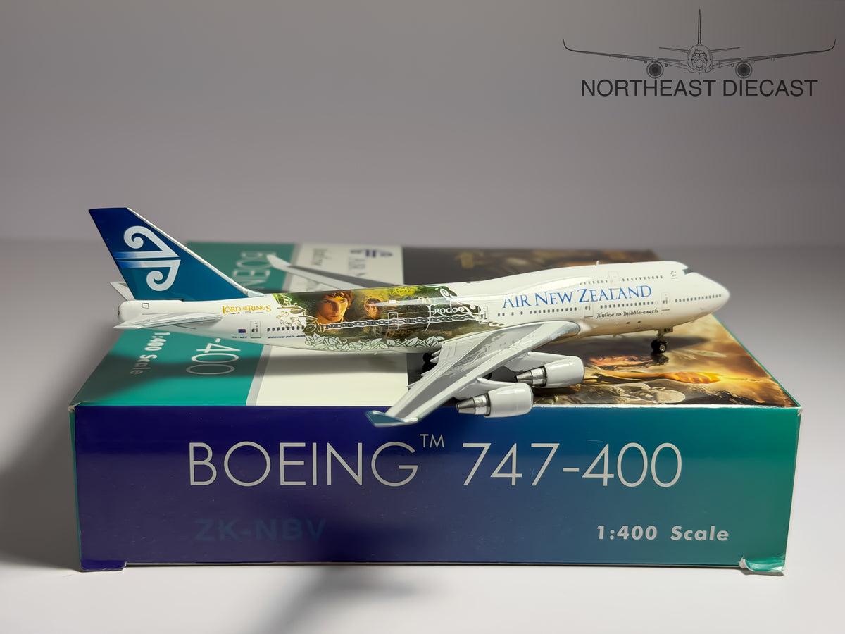 Air New Zealand Boeing 747-400 1:400 Phoenix Models ZK-NBV (PH404035)