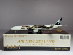 JC Wings 1:400 Air New Zealand Boeing 777-300ER ZK-OKO Desolation of Smaug PH4104046