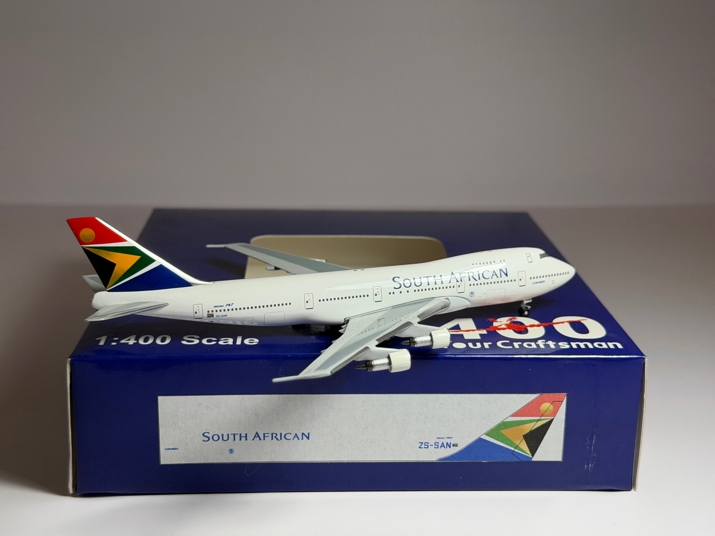 South African Airways Boeing 747-200 1:400 Aeroclassics ZS-SAN (BB419771)