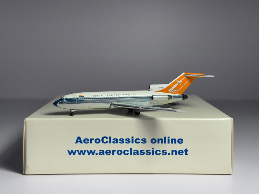 Aeroclassics 1:400 South African Airways Boeing 727-100 ZS-SBD old scheme ACZSSBD